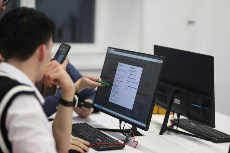 営業データの分散管理を統合し、意思決定のスピードを向上